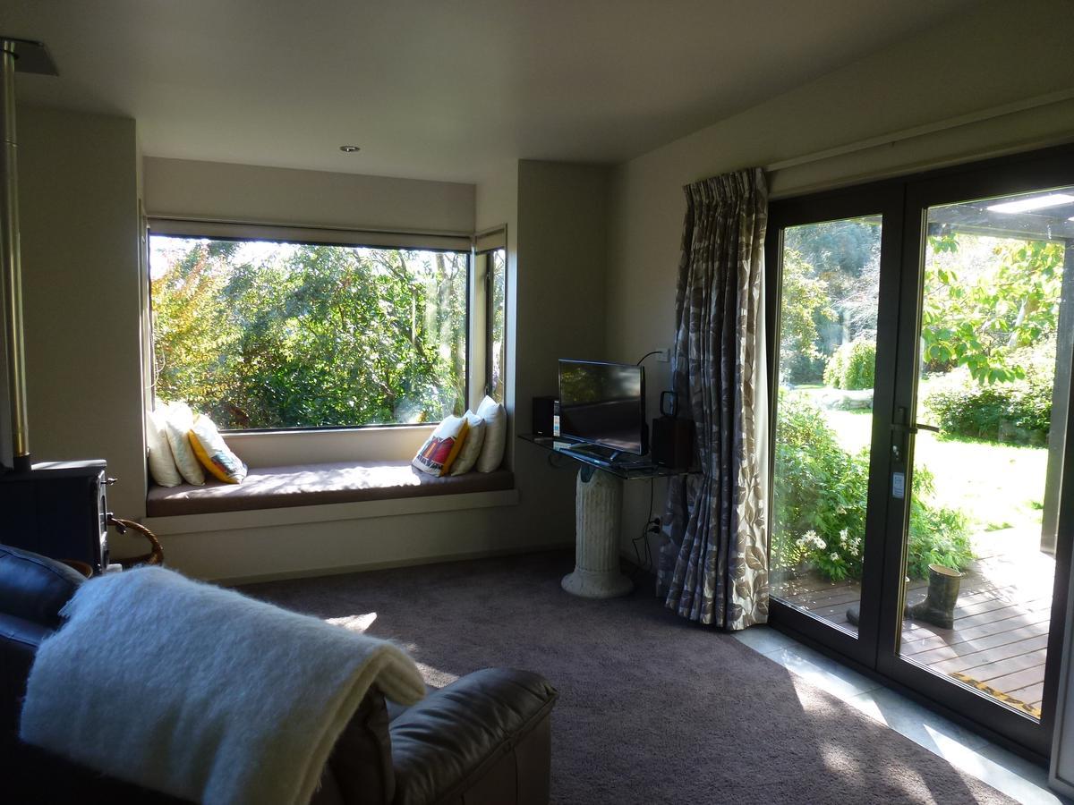Idyllic Country Garden Manakau Exterior foto
