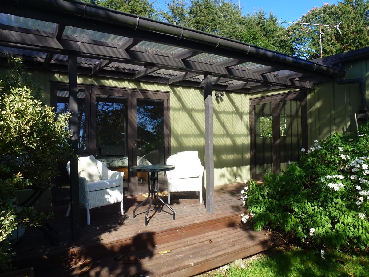 Idyllic Country Garden Manakau Exterior foto